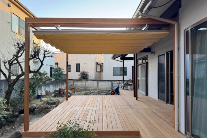 【豊島区 一戸建て庭 ウッド デッキ】after_top