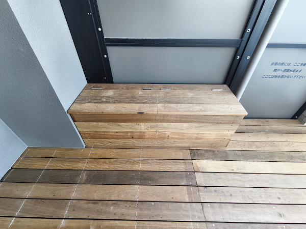 【横浜市戸塚区 マンションルーフバルコニー ウッドデッキ】after_03