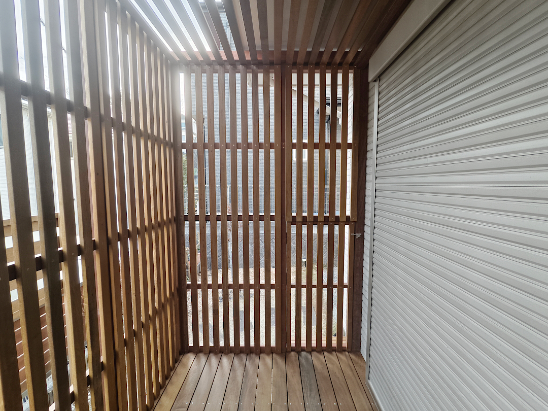 【川崎市麻生区 一戸建て庭 ウッドデッキ】after_02