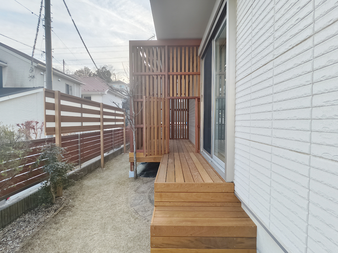 【川崎市麻生区 一戸建て庭 ウッドデッキ】after_04