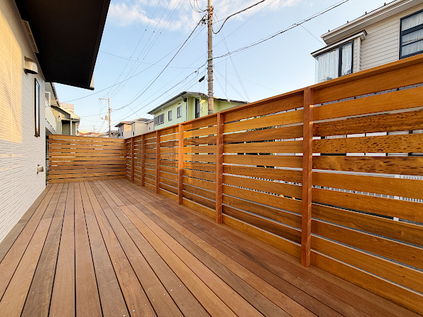 【磯子区 一戸建て庭 ウッドデッキ】after_03