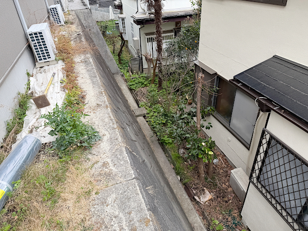 【横浜市戸塚区 傾斜地 阿ハイデッキ】before_02