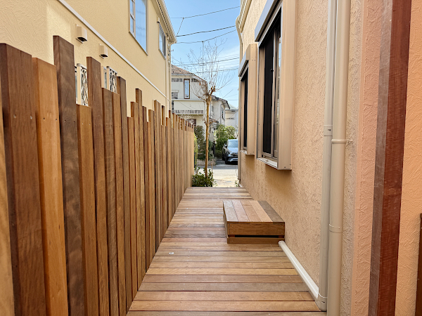 【武蔵野市 一戸建て庭 ウッドデッキ】after_02