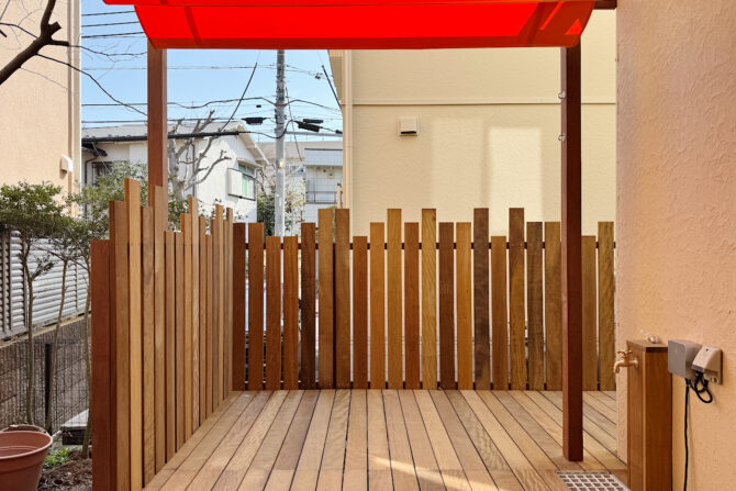 【武蔵野市 一戸建て庭 ウッドデッキ】after_top