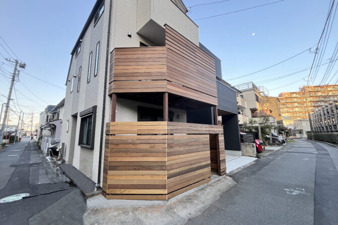 【調布市 一戸建て庭 ハイデッキ】TOP