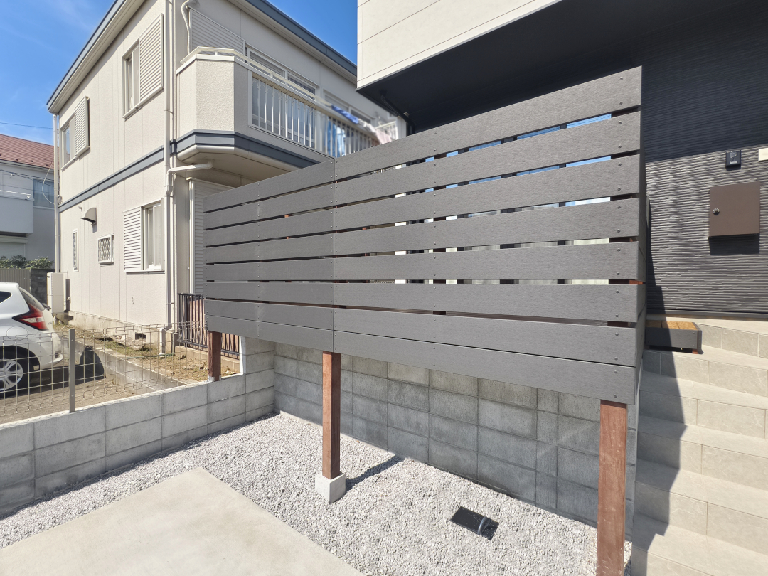 【藤沢市 一戸建て庭 ウッドデッキ】after_01