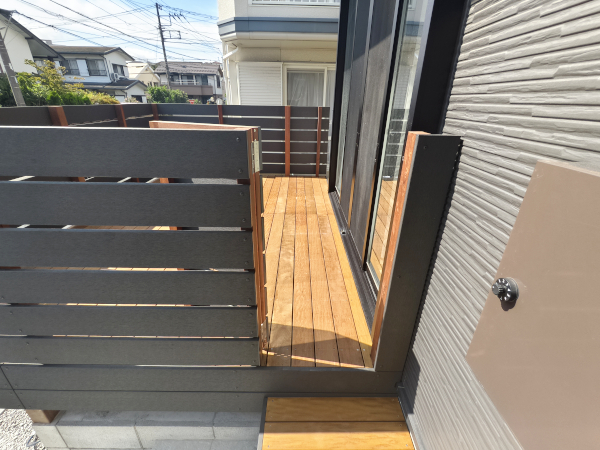 【藤沢市 一戸建て庭 ウッドデッキ】after_05