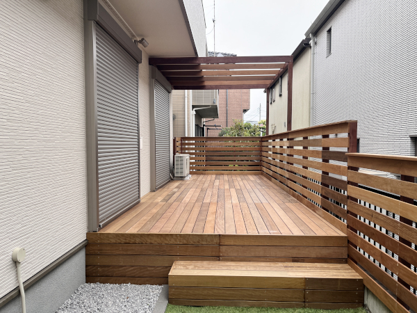 【横浜市金沢区 一戸建て庭 ウッドデッキ】A1