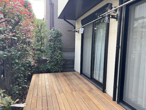 【世田谷区 一戸建て庭 ウッドデッキ】after_02