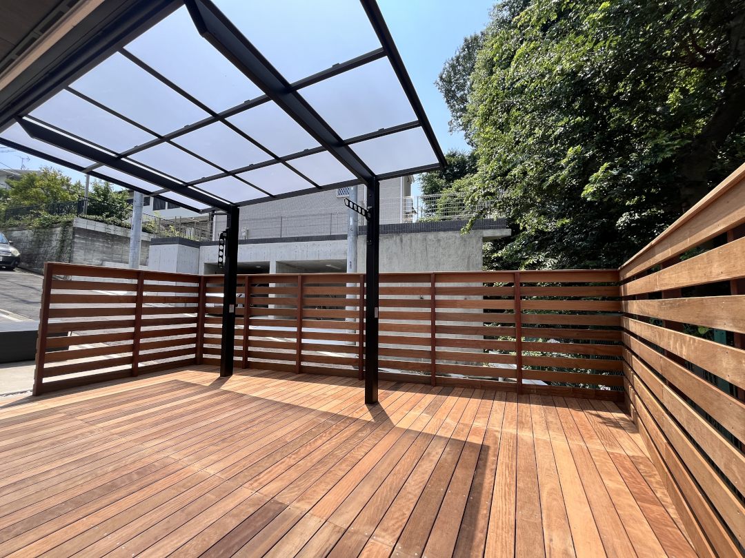 【横浜市港北区 一戸建て庭 ウッドデッキ】B2