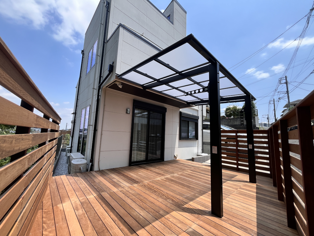 【横浜市港北区 一戸建て庭 ウッドデッキ】C