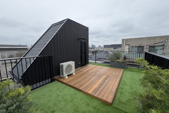 【渋谷区 一戸建てルーフバルコニー ウッドデッキ】top
