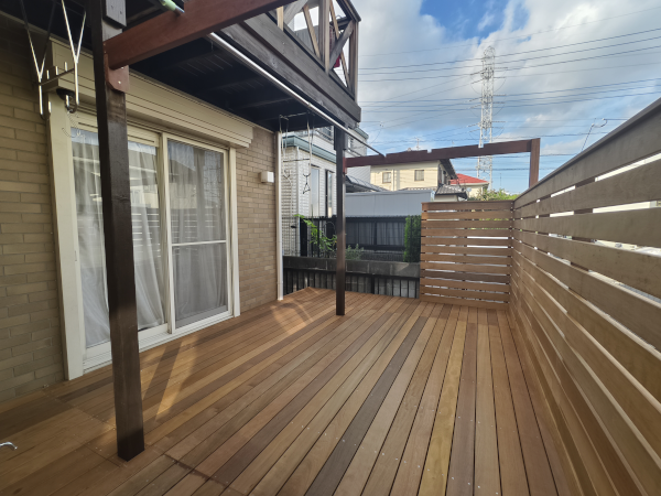 【横浜市都筑区 一戸建て庭 ウッドデッキ】after_02