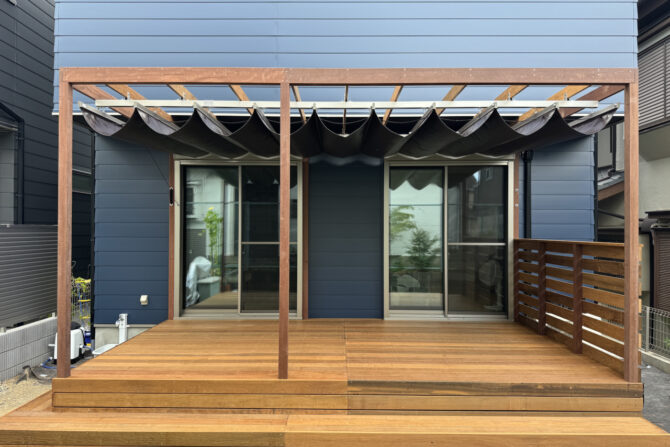 【横浜市青葉区 一戸建て庭 ウッドデッキ 】top