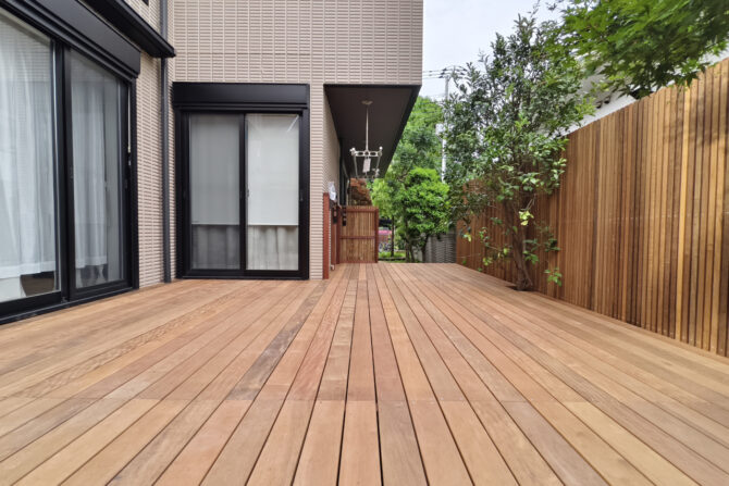 【横浜市都筑区 一戸建て庭 ウッドデッキ】top